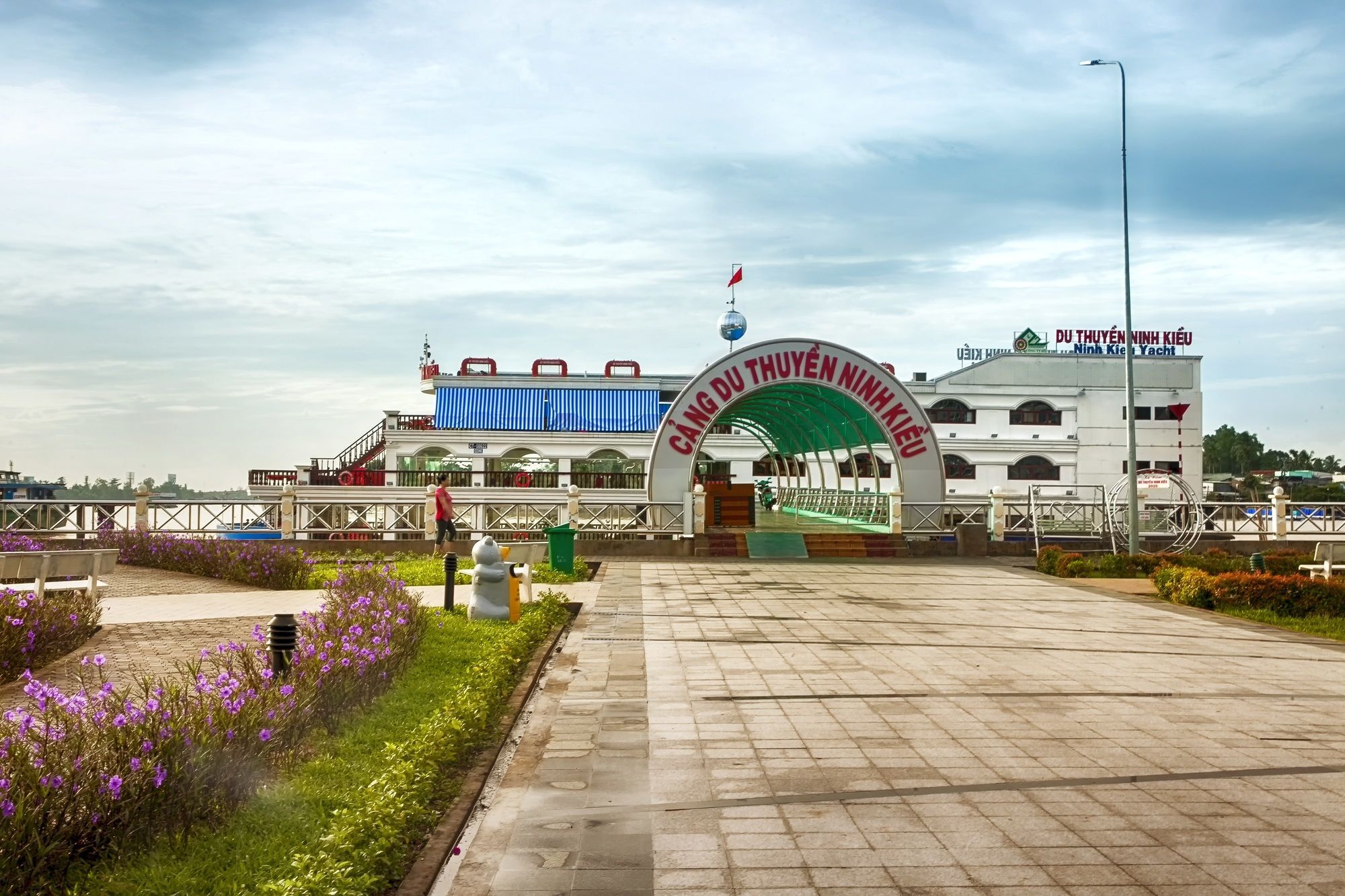 Ninh Kieu Riverside Hotel Cần Thơ Extérieur photo