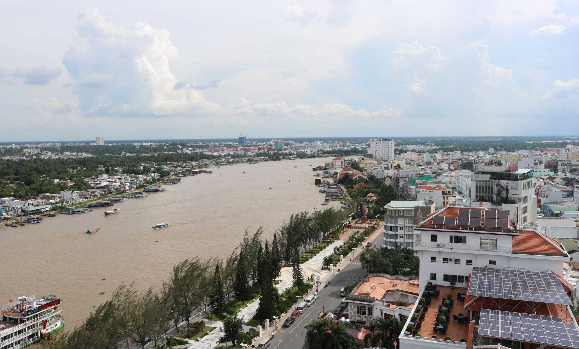 Ninh Kieu Riverside Hotel Cần Thơ Extérieur photo